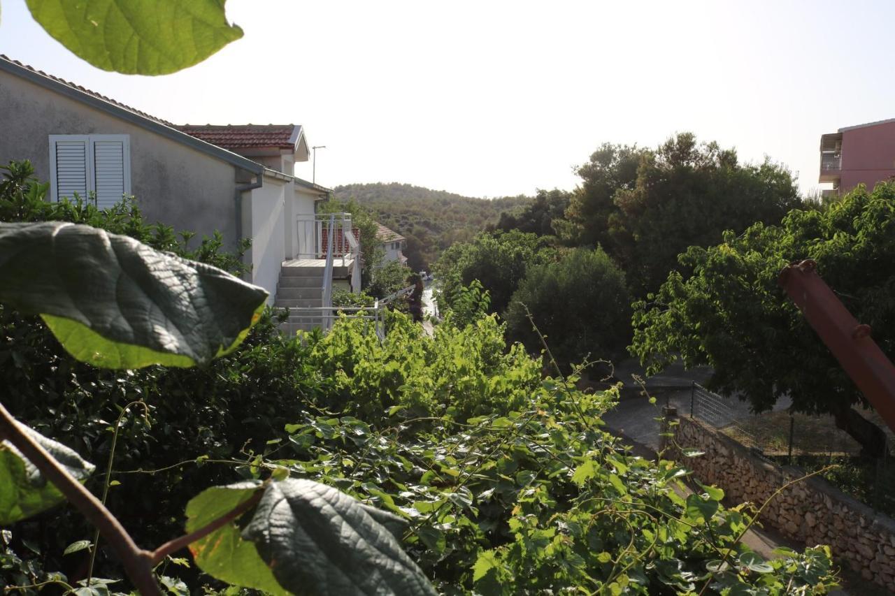 Apartments By The Sea Grebastica, Sibenik - 4881 Baselovici Buitenkant foto