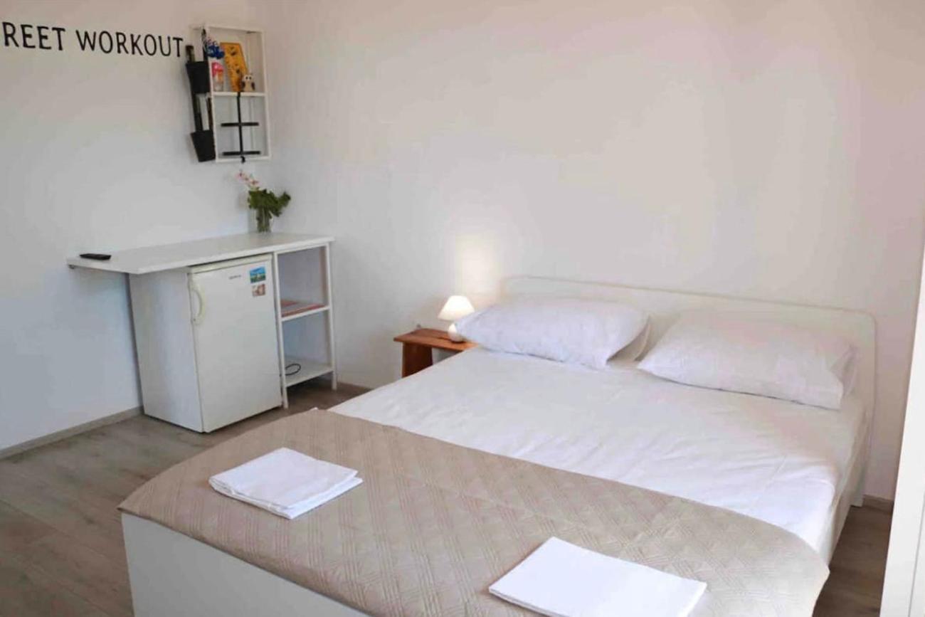Apartments By The Sea Grebastica, Sibenik - 4881 Baselovici Kamer foto